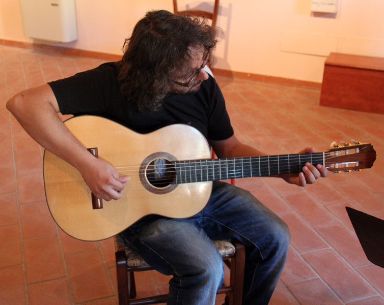 25-07-11_CHITARRA-03